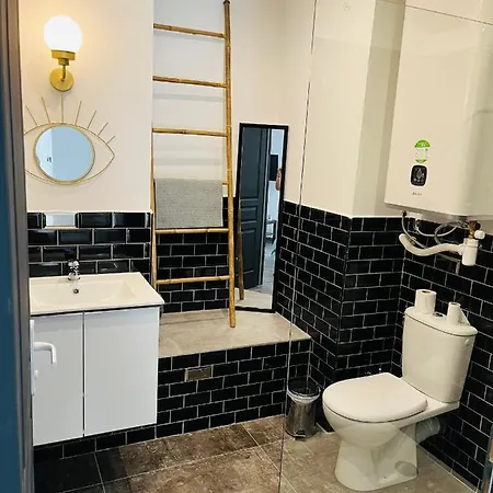 Διαμέρισμα Studio Atypique A 8km De La Mer *